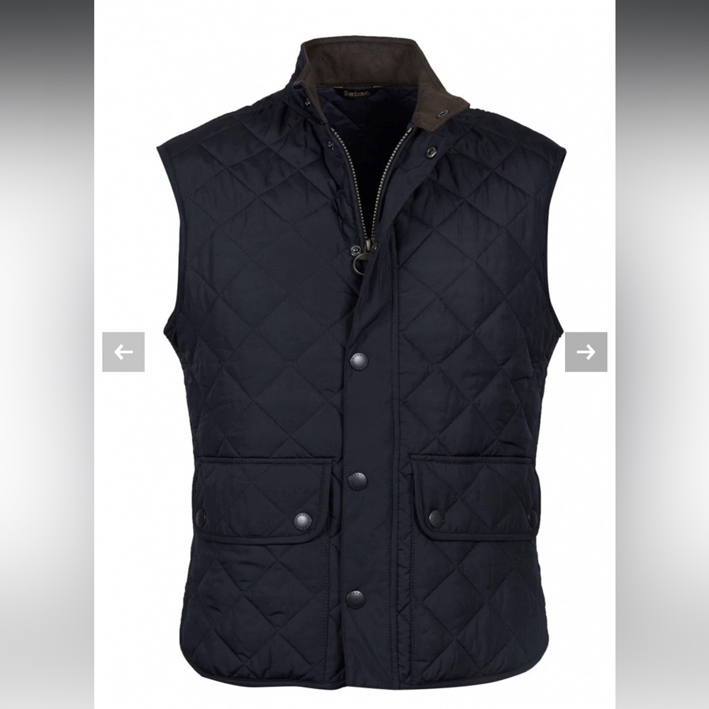 Barbour Lowerdale quilted gilet Navy puffer vest.